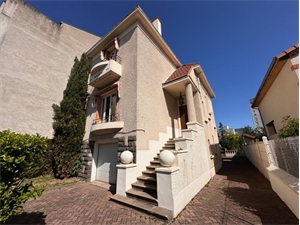 maison de ville à la location -   63000  CLERMONT FERRAND, surface 136 m2 location maison de ville - UBI471516755